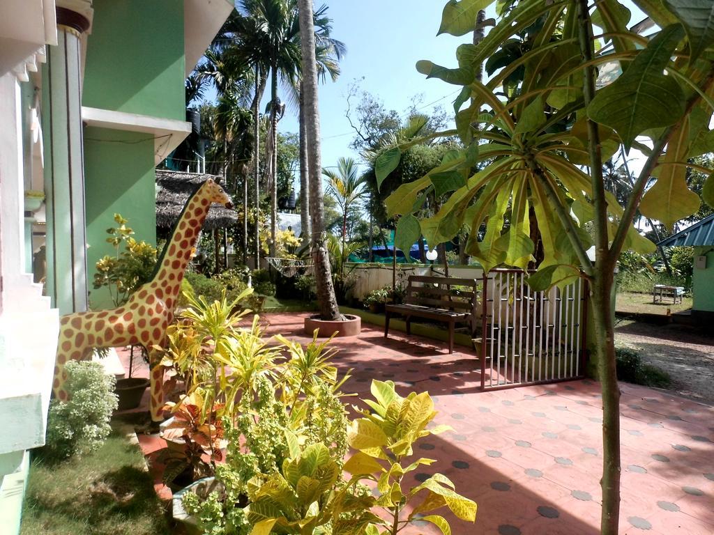 Green Garden Ayurvedic Resort Varkala Buitenkant foto